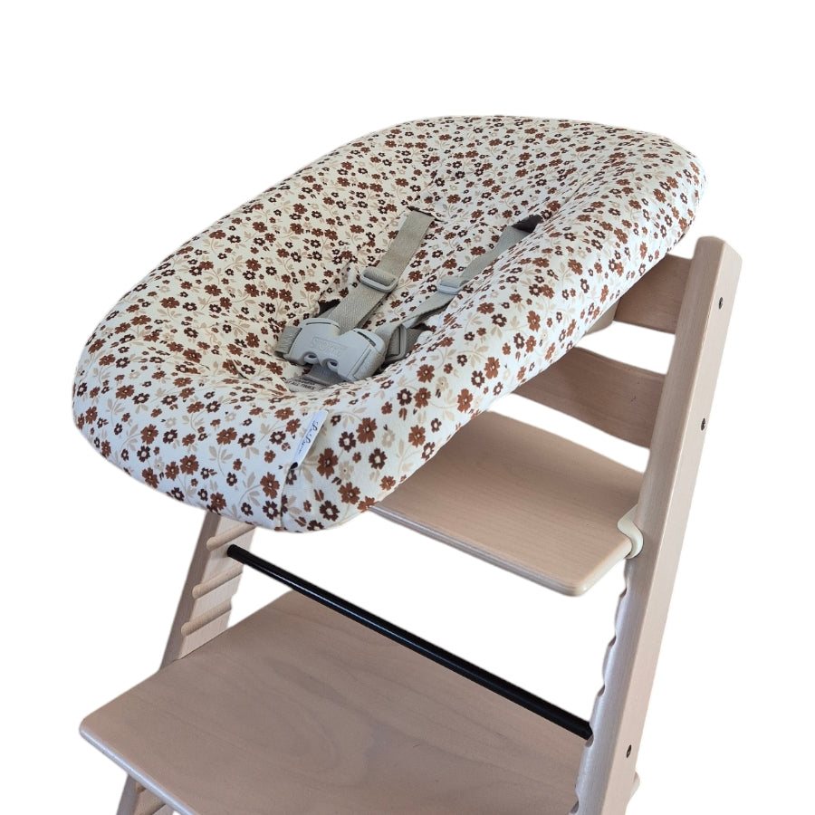 Newborn hoes voor de Stokke Tripp Trapp - little flowers camel