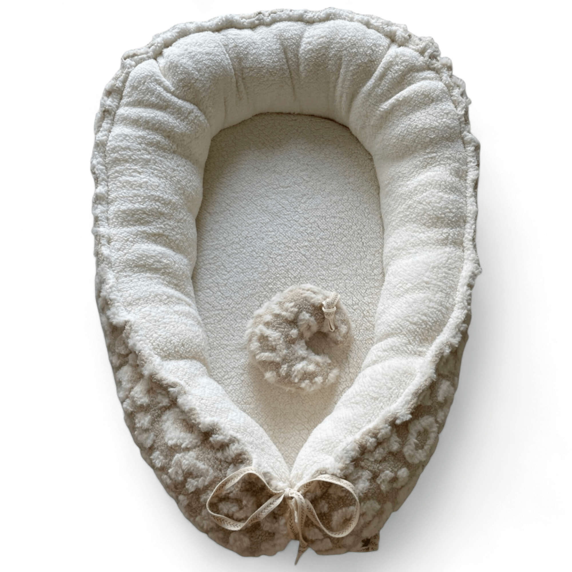 Babynestje teddy met beige bouclé