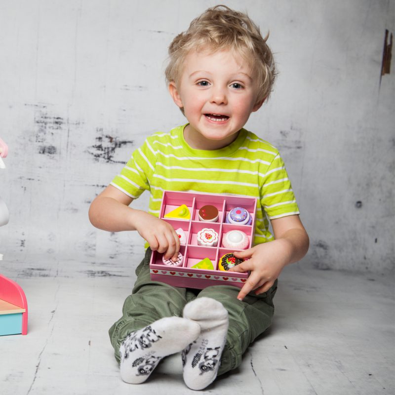 New Classic toys, cake gebak assortiment, inhoud 9 stuks, €17,95
